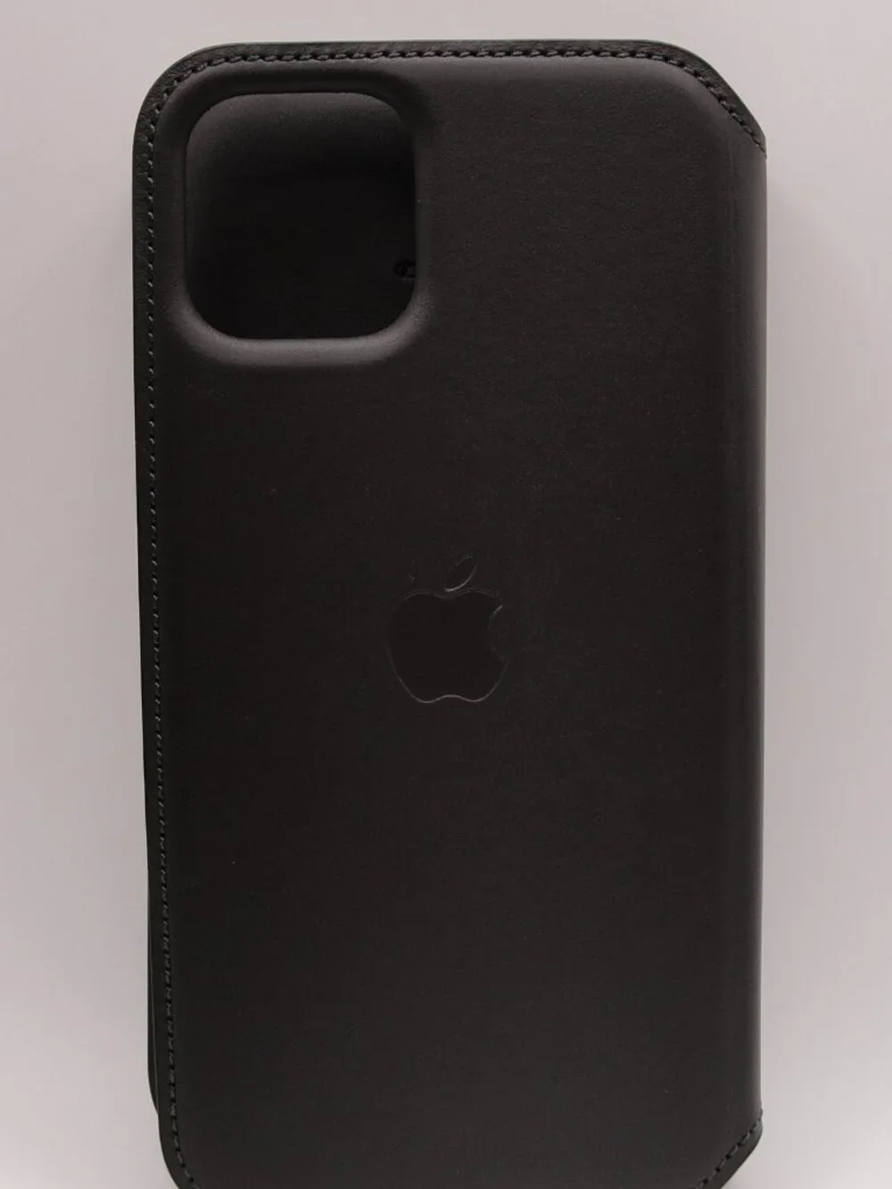 Apple Leather Folio iPhone 11 Pro — Black — NWT — Discontinued